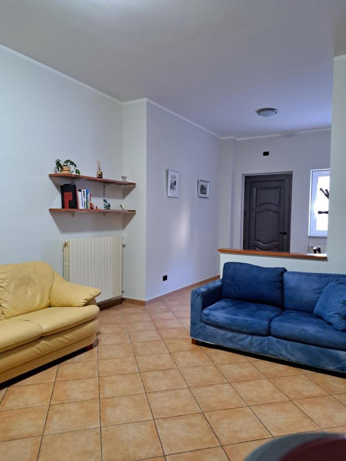 La Casa Di Mezzo-Affitti Brevi-Zona Ospedali Villa Busso Kültér fotó