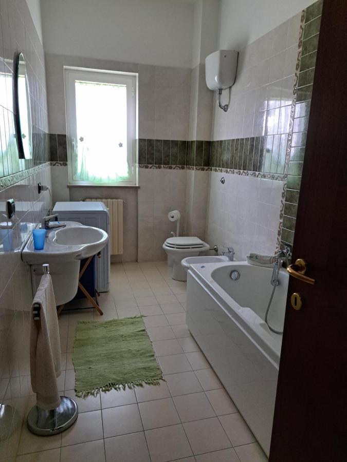 La Casa Di Mezzo-Affitti Brevi-Zona Ospedali Villa Busso Kültér fotó