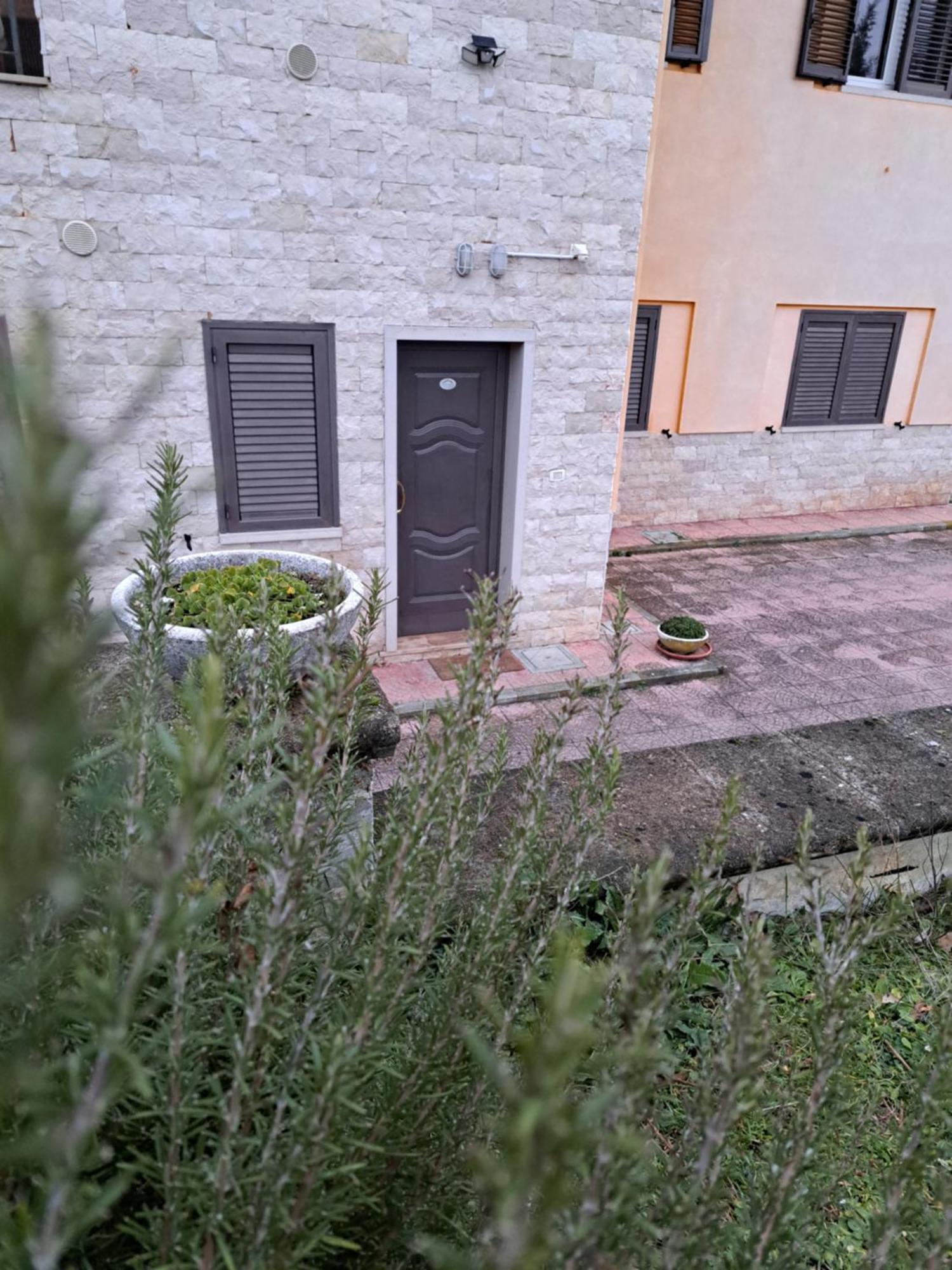 La Casa Di Mezzo-Affitti Brevi-Zona Ospedali Villa Busso Kültér fotó